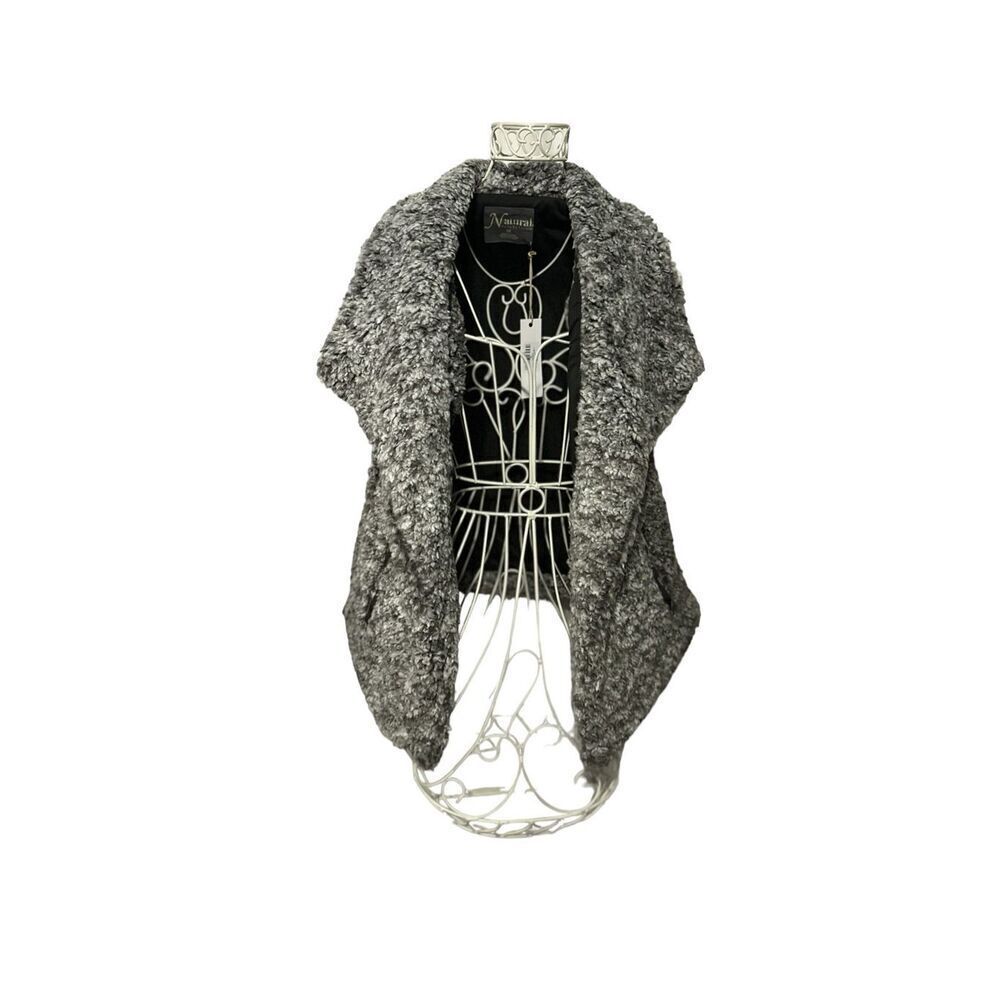 NEW WITH TAGS WOMAN Natural reflections women’s size Medium vest jacket Sherpa t